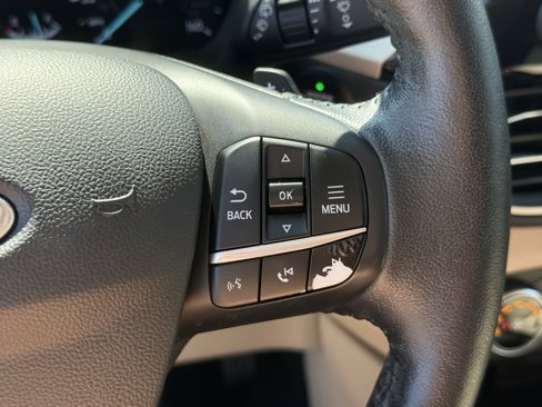 Used 2020 Ford Escape SEL image 17