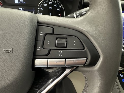 Used 2023 Cadillac XT6 Premium Luxury image 29