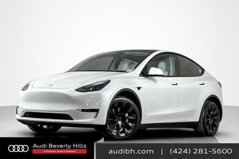 Used 2023 Tesla Model Y AWD image 1
