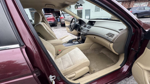 Used 2010 Honda Accord LX image 39