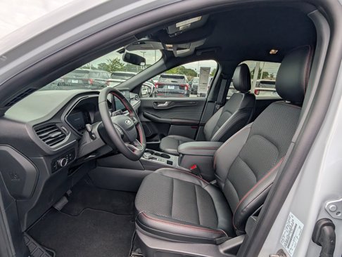 New 2025 Ford Escape ST-Line w/ Tech Pack #1 image 12