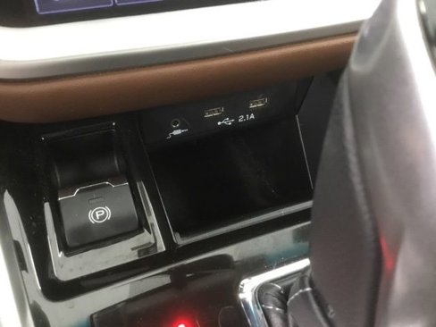 Used 2022 Subaru Outback Touring XT image 29