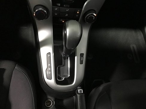 Used 2014 Chevrolet Cruze LT image 29