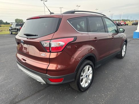 Used 2018 Ford Escape SE image 5