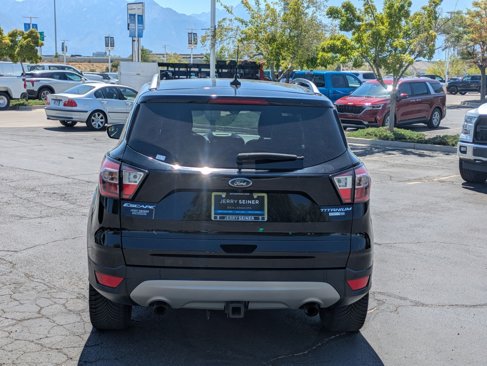 Used 2018 Ford Escape Titanium image 4