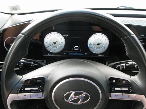 Used 2022 Hyundai Elantra SEL w/ Convenience + Premium Package image 13