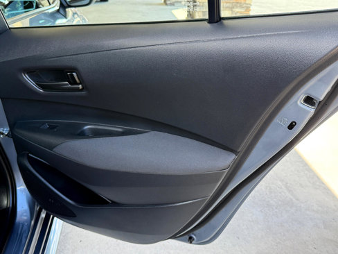 Used 2022 Toyota Corolla LE image 16