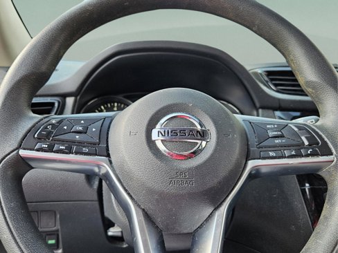 Used 2020 Nissan Rogue Sport SV image 22