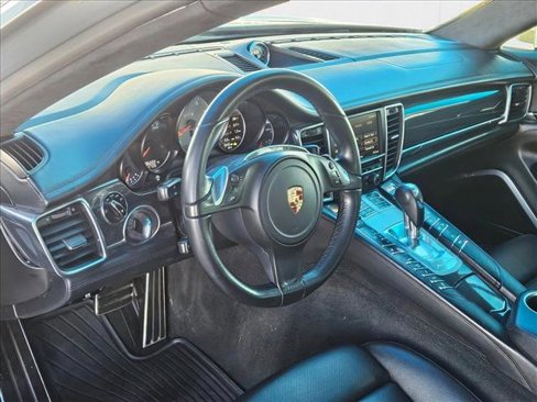 Used 2014 Porsche Panamera GTS image 10