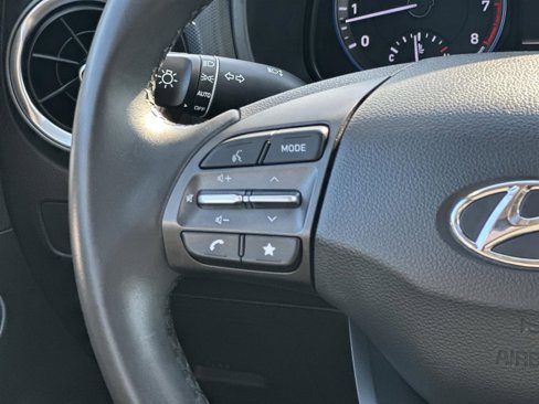 Used 2022 Hyundai Kona SEL w/ Convenience Package image 11