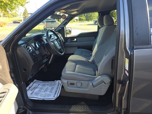 Used 2014 Ford F150 XLT w/ XLT Chrome Package image 12