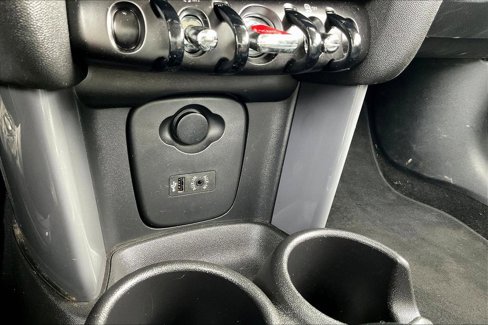 Used 2017 MINI Cooper 2-Door Hardtop image 14