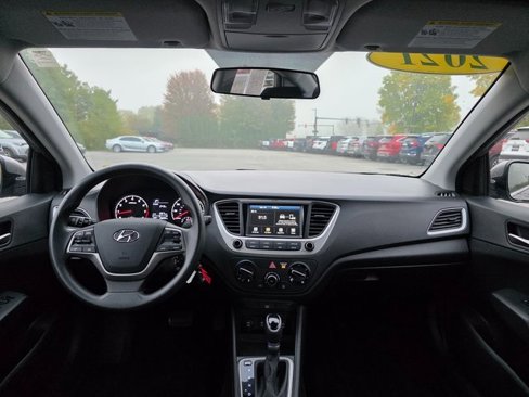 Used 2021 Hyundai Accent SEL image 18