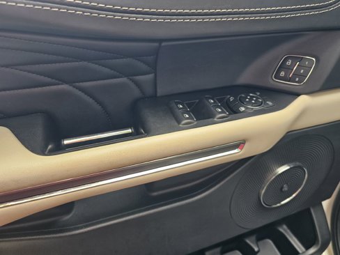 Used 2020 Ford Expedition Platinum image 15