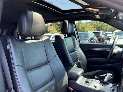 Used 2018 Jeep Grand Cherokee Limited image 20