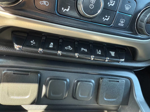 Used 2019 GMC Sierra 3500 Denali w/ Duramax Plus Package image 17