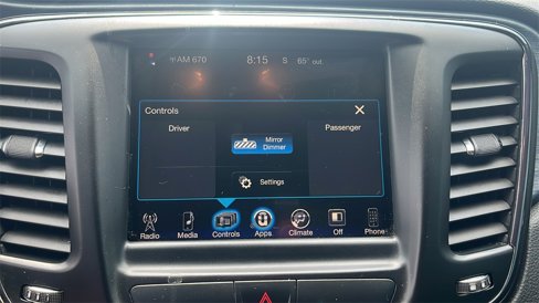 Used 2016 Chrysler 200 S image 20