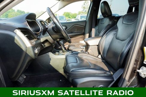 Used 2016 Jeep Cherokee Limited image 13