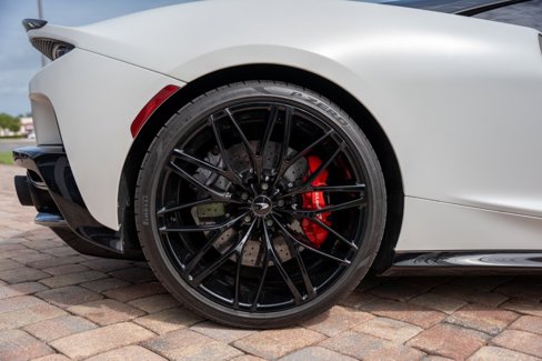 Used 2021 McLaren GT image 11
