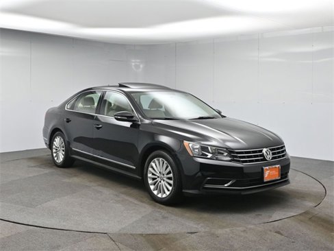 Used 2016 Volkswagen Passat 1.8T SE image 7
