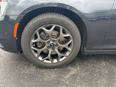 Used 2015 Chrysler 300 S w/ 300S Premium Group image 24