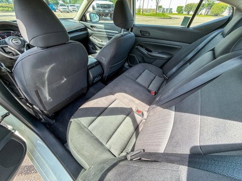 Used 2023 Nissan Altima 2.5 SV image 16