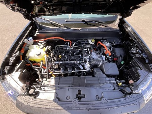 New 2025 Ford Maverick XL image 24