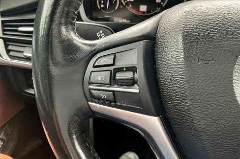 Used 2015 BMW X5 xDrive35i image 11