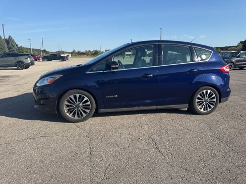 Used 2017 Ford C-MAX Titanium w/ Equipment Group 301A image 16