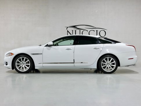 Used 2013 Jaguar XJ image 8