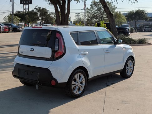 Used 2015 Kia Soul + image 3