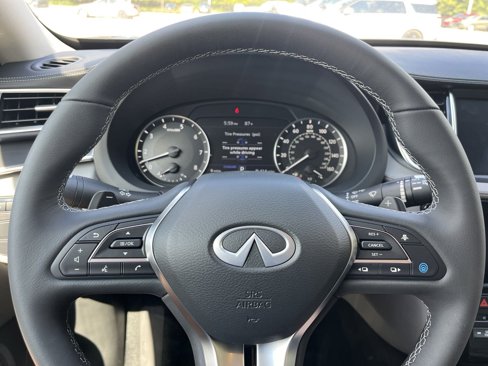 Used 2025 INFINITI QX50 Luxe image 11