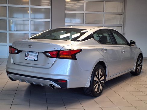 Used 2019 Nissan Altima 2.5 SV image 7