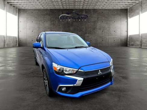 Used 2017 Mitsubishi Outlander Sport SE image 1