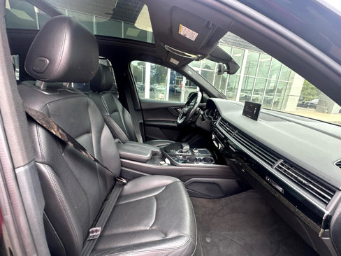 Used 2017 Audi Q7 3.0T Prestige image 11