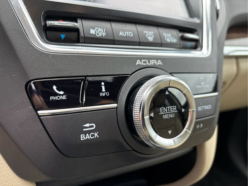 Used 2018 Acura MDX SH-AWD image 16