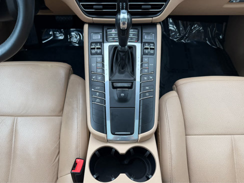 Used 2019 Porsche Macan image 25