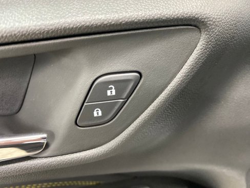New 2025 Chevrolet Trax LT w/ Driver Confidence Package image 32
