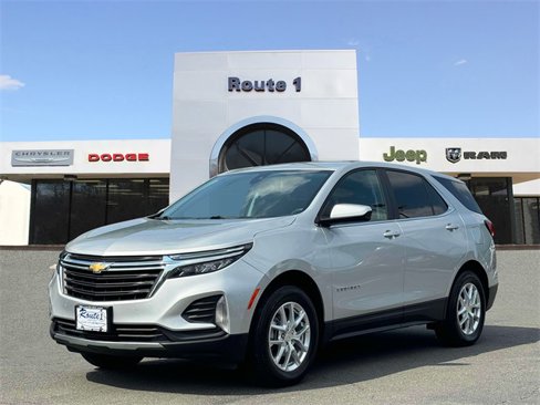 Used 2022 Chevrolet Equinox LT image 2