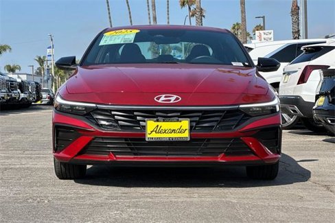 Certified 2025 Hyundai Elantra Sport image 9