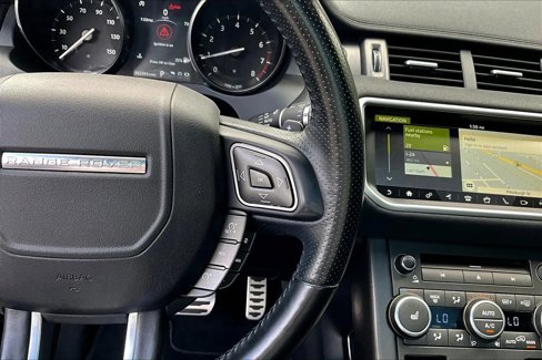Used 2018 Land Rover Range Rover Evoque HSE Dynamic image 19