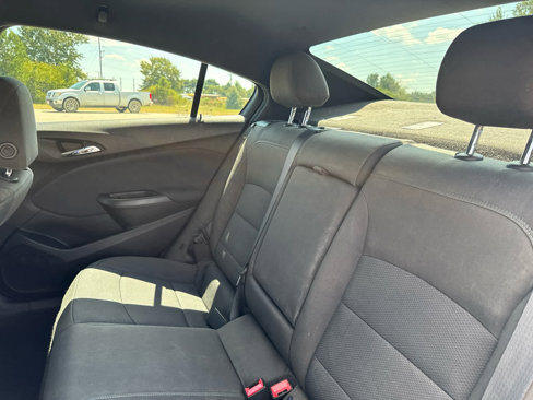 Used 2019 Chevrolet Cruze LT w/ Convenience Package image 15