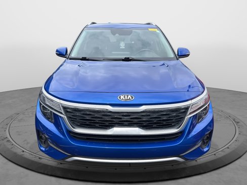 Used 2021 Kia Seltos EX image 2