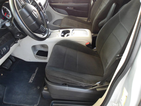 Used 2012 Dodge Grand Caravan SXT w/ Entertainment Group 1 image 7
