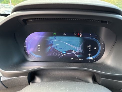 Certified 2025 Volvo XC40 B5 Plus image 12