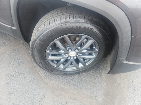 Used 2017 GMC Acadia SLT image 3