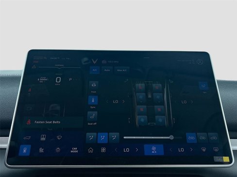New 2025 VinFast VF 8 Plus image 15