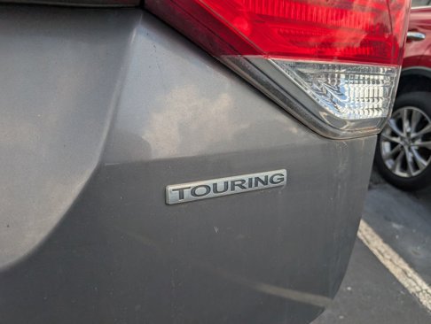 Used 2014 Honda Odyssey Touring image 23