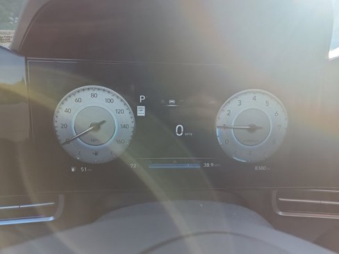 Certified 2024 Hyundai Elantra SEL image 13