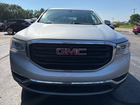 Used 2019 GMC Acadia SLE image 2